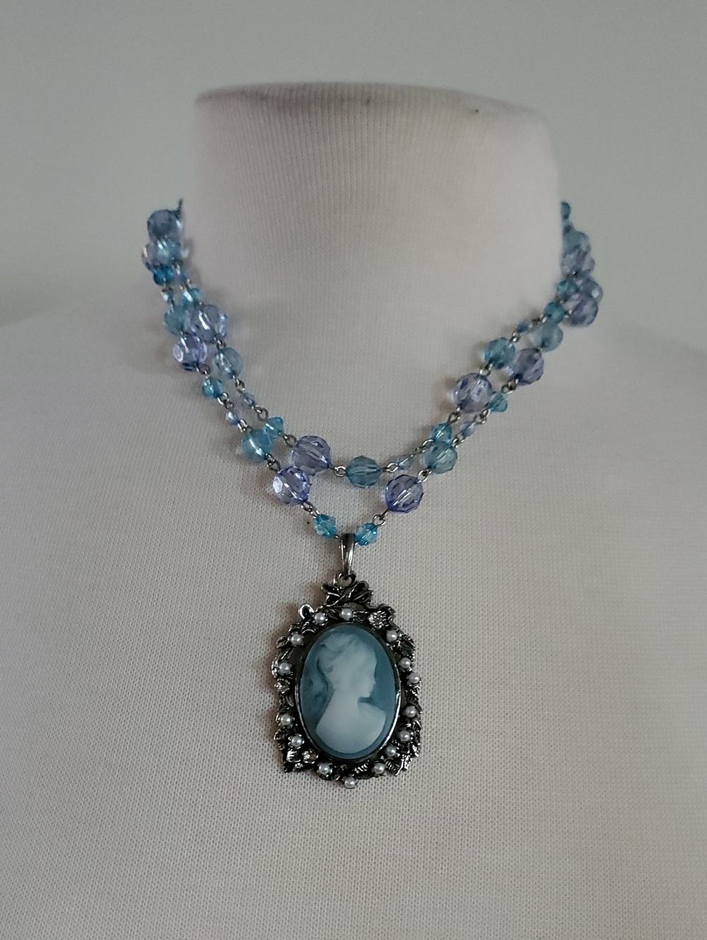 PalmBeach Jewelry Blue Cameo Pendant Necklace And Earring Set with Faceted Beads